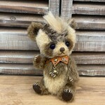 変わりモヒカンパンダ