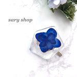 【再販】ロイヤルブルーの紫陽花と水晶入りクリア五角形ポニーフック/ヘアゴム/ヘアーカフ