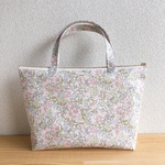 リバティ　カワードのファスナーミニトートバッグ