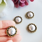 アンティーク　ヴィンテージ　カボション　デコパーツ　金古美　ねじり　パール　