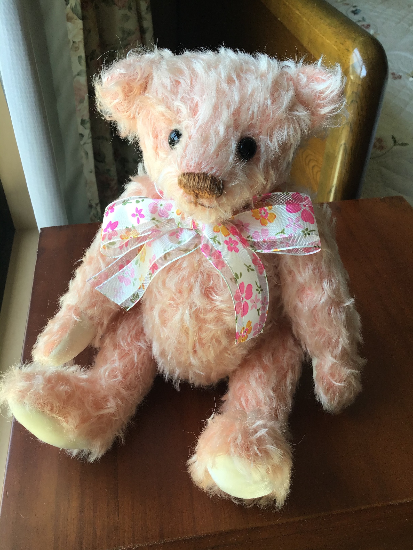 ドレスを着たピンクのテディベア 7f8d842a88eb064ef07b03b1e76756