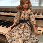 モモコドール用ワンピース　青系小花　リバティ
