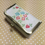 花刺繍 がま口ボックス