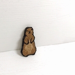 プレーリードッグの手刺繍マグネットアクセ ②