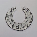 サーカス柄スタイ（モノクロ）