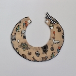 サーカス柄スタイ（サーモンピンク）