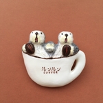 ルンルンコーヒーラッコブローチ
