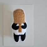 【再々販】虚無僧パンダの刺繍ブローチ