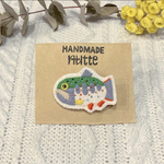 フェルトブローチ　イラストテイスト　アマゴ　天魚