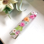 シルバーに並ぶお花のヘアクリップ