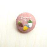 ドングリ刺繍のブローチ 