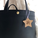 ネームタグ　☆型　小　名入れ　　　　　　　　　【キーホルダー　イニシャル　イラスト　プレゼント　入園　入学　ベビー　キッズ　結婚式　ウェディング　席札　プチギフト　ギフト　お祝い　プレゼント】