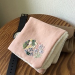 ガーゼハンカチ　まるい花園の刺しゅう