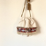 帆布　巾着バッグ　巾着　刺繍　フリンジ　