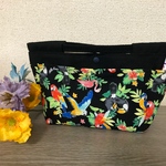 トロピカルバートなバッグインポーチ。