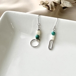 ターコイズ×シェルのアシンメトリーシルバー夏ピアス イヤリング