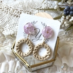 紫陽花とラタンのフープピアス／イヤリング