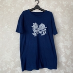 藍染めTシャツ、型は花とネコ、Ｌ