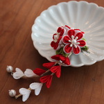 【赤】ぎゅっと小花を集めたミニクリップ　七五三