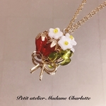 ブーケ・ド・フレーズ〈いちごの花束 ネックレス〉