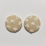 くるみボタンでお花のピアス🌼<黄色>