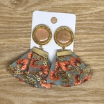 レトロボタンと刺繍リボン