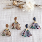 【ｶﾗｰ選択】ﾌﾗﾜｰ刺繍リボンのレジンピアス/イヤリング