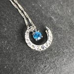 silver dancing✴︎moon🌙ネオンブルーアパタイトネックレス