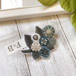blackBlue ビーズ刺繍ブローチ