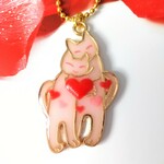 キーホルダー、ネコ・抱きしめて③、送料無料♪