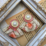 インド刺繍 リボンとカボションボタン ピアスorイヤリング ピンク