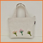 ふんわりブーケ💐刺繍bag
