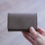 たくさん入る革の名刺入れ／エレファントグレー【受注製作】