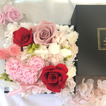 ハート可愛いプリザーブドボックス　結婚式　結婚祝い　誕生日　誕生日プレゼント　お祝い　退職祝い　プリザーブドフラワー　フラワーボックス　母の日