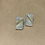 新色長方形ピアス✨
