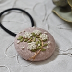 刺繍ヘアゴム 『コデマリ』ピンク