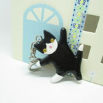 ☆(=^・^=)猫さん☆キーホルダー黒ハチワレ°˖✧