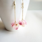 鞠の花ピアス（イヤリング）
