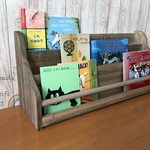 *表紙の見える絵本棚　絵本棚　マガジンラック　家具　コミック~㊤ウォールナット~90 まで変更可能*