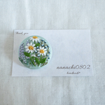 再販< 受注制作 >   満開の花々 刺繍ブローチ