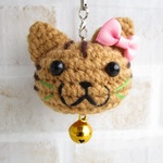 ☆tare-sio-kuu様　お取り置き品☆～リボンの耳飾りの猫さんシンプルストラップ【キジトラ猫・ピンク】