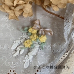 花とレースのブローチ𓇬𓂂𓈒
