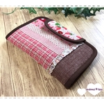 いちごのかぎ針ケース（ちょこっと訳あり）