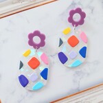 レトロなお花カボションとカラフルな大ぶりピアス