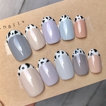 牛柄フレンチネイル