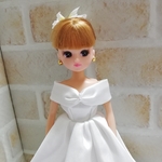 シンプルオフショルダードレス