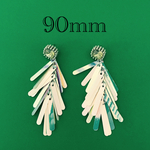 importアクリルスパンコールピアス　ベージュ　1ペア