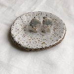 刺繍と天然石のイヤリング