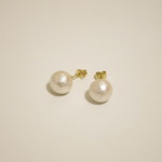 中粒コットンパールのピアス