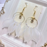 ゆらゆら花びらピアス♡